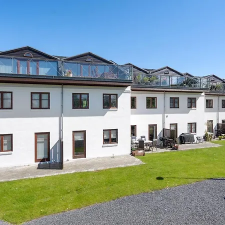 Bena - 150m From The Sea By Interhome