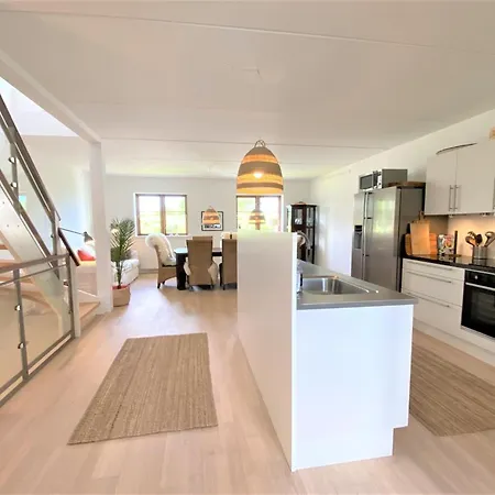 Bena - 150m From The Sea By Interhome *